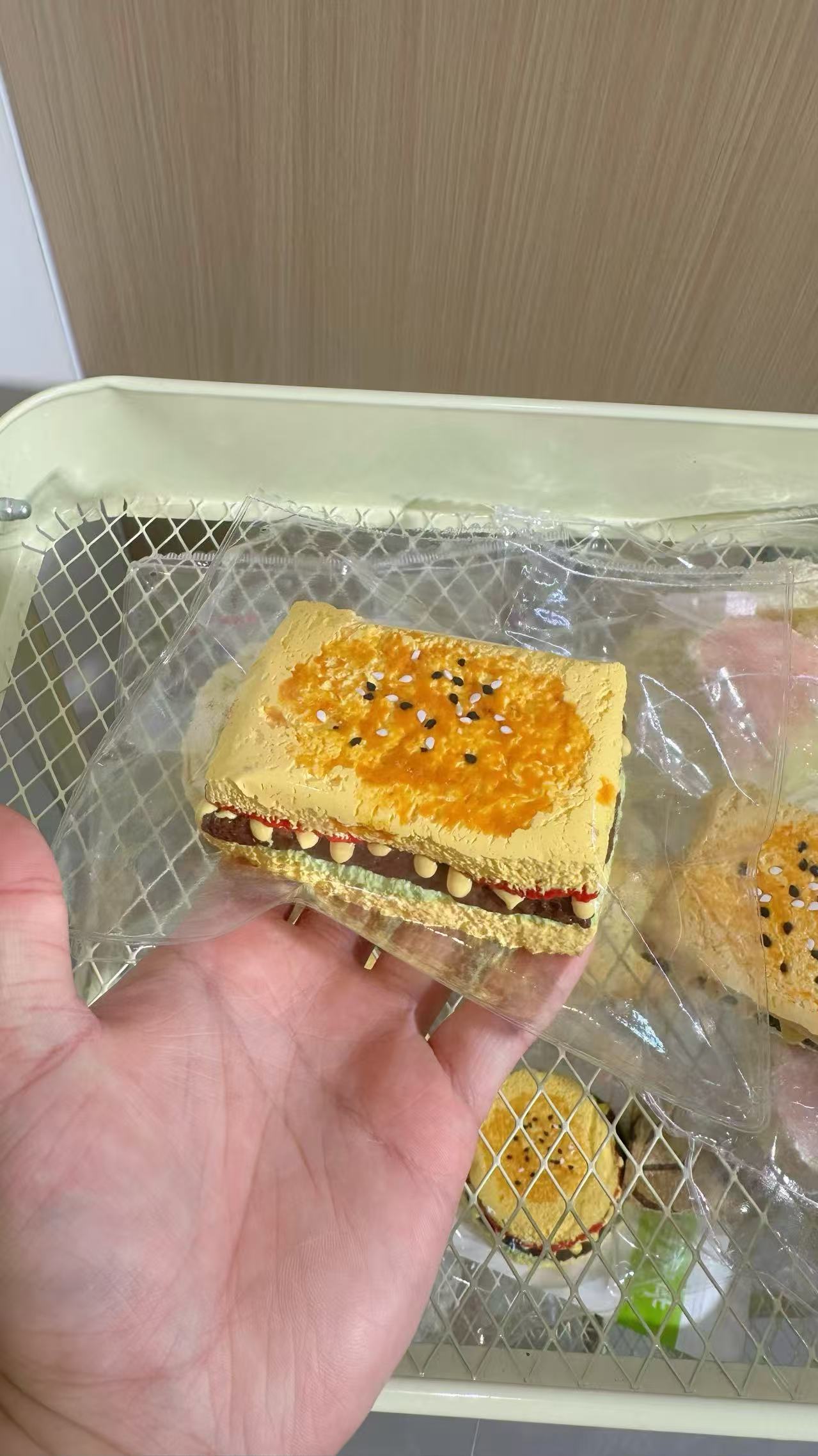 ハンバーガー型食パン