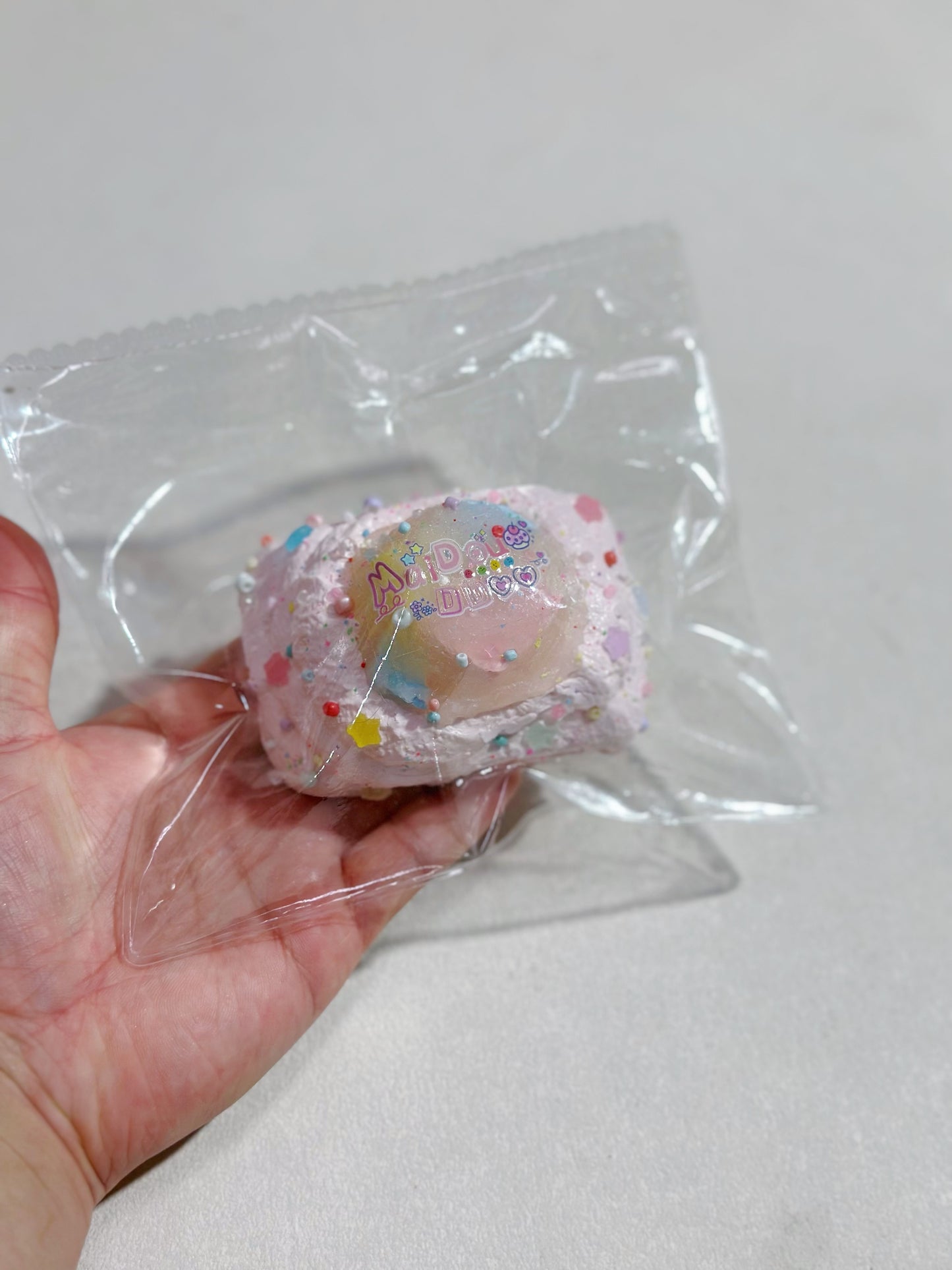 琥珀飴のロールケーキ